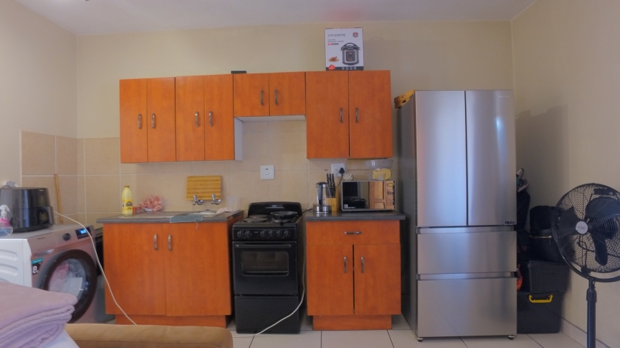 1 Bedroom Property for Sale in Rustenburg Central North West